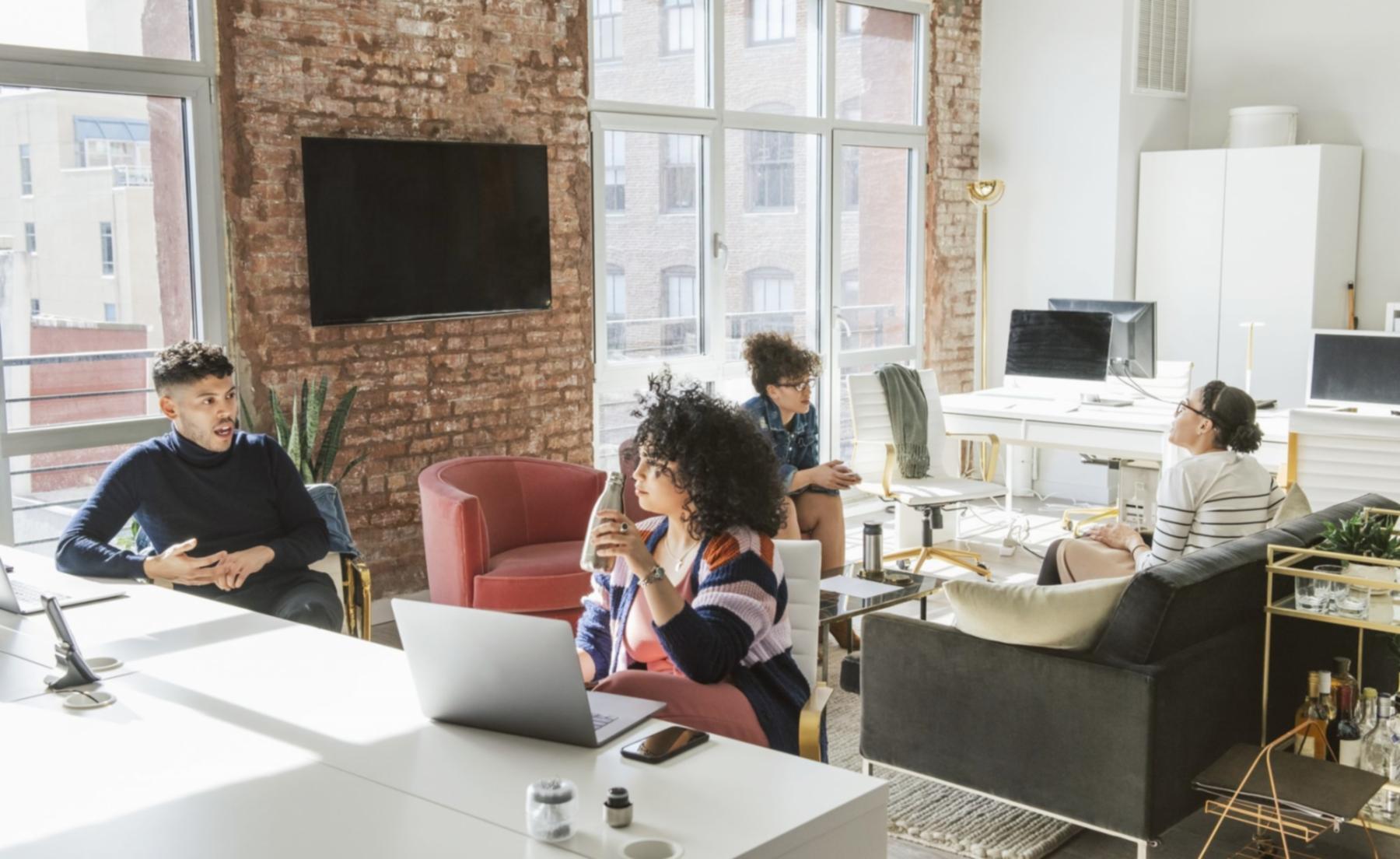 Professionelle Webinar-Session mit Live-Demonstration von SEO-Content-Strategien